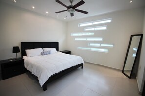 Casa familiar | 3 habitaciones, tabla de planchar con plancha y wifi gratis 