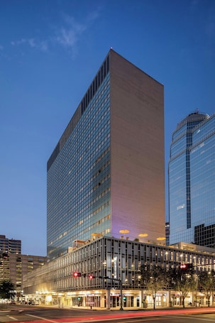 Exterior. The Westin Houston Medical Center/Museum District
