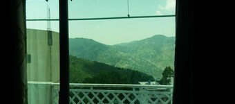 Fully furnished guest houses for rent