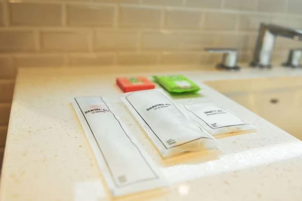 Bathroom amenities