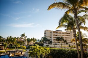 Condo, 2 Bedrooms | Exterior