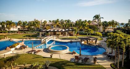 Las Mananitas F4205 2 BR by Casago