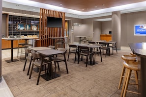 Esmorzar diari continental gratuït