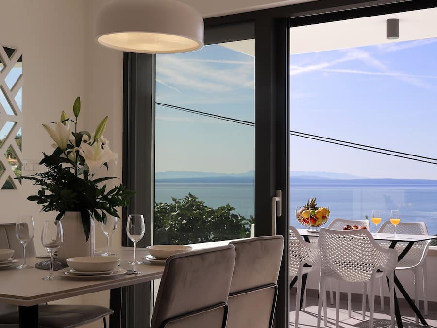 Sistema de insonorización, tabla de planchar con plancha y wifi gratis