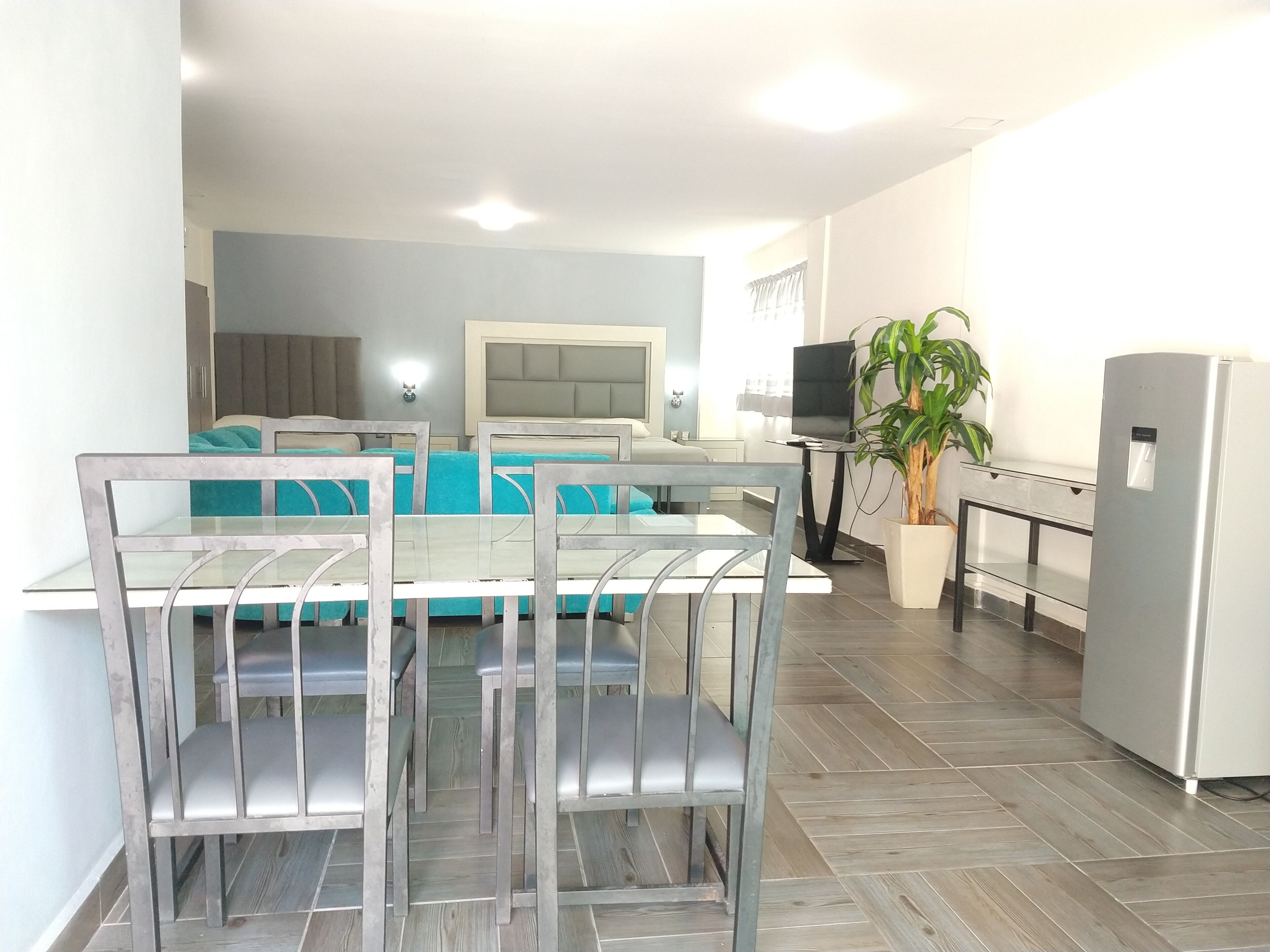 Studio Suite Junior | Chăn bông, màn/rèm cản sáng, bàn ủi/dụng cụ ủi quần áo 