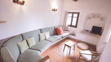 Télévision, cheminée