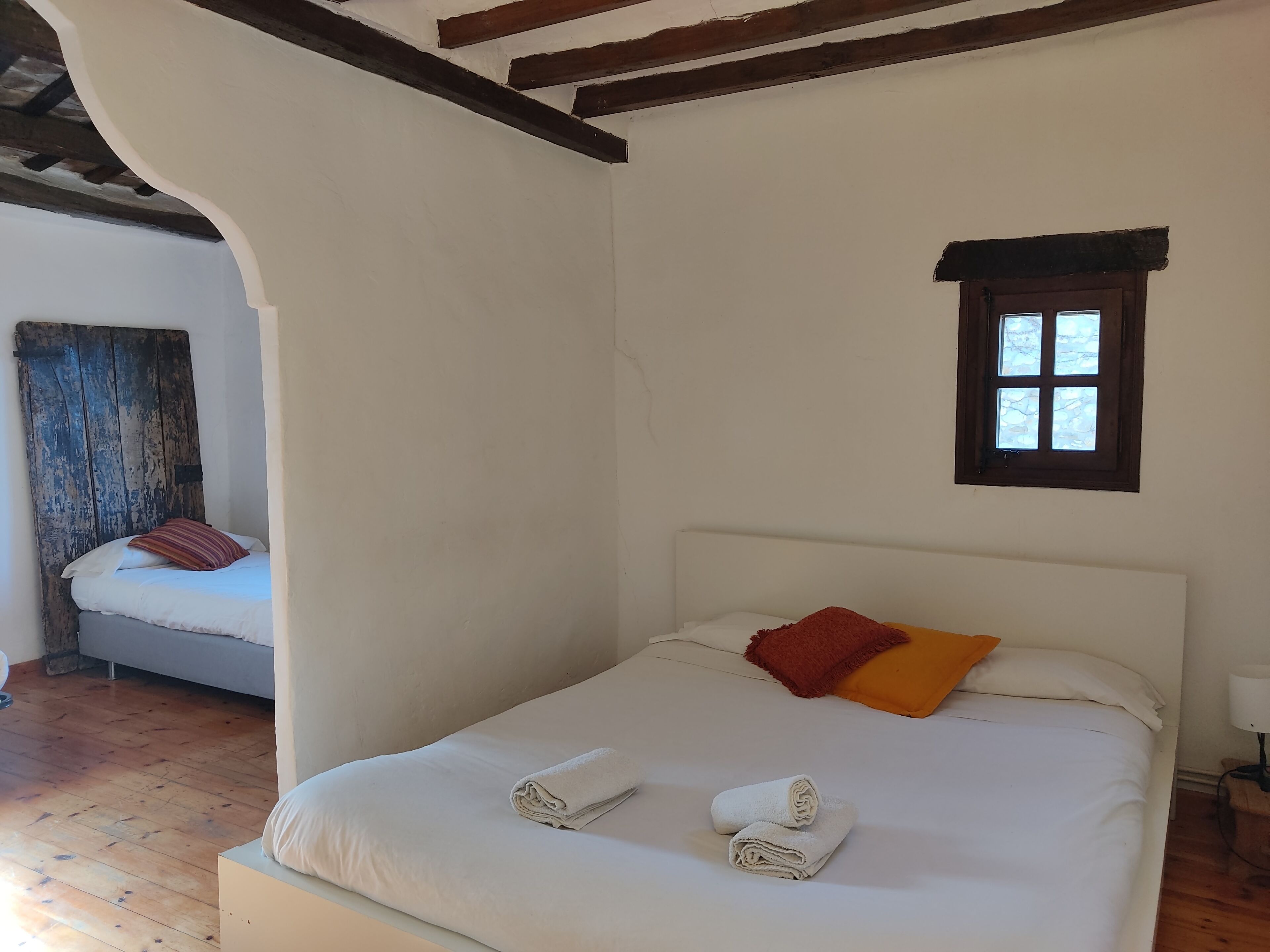 4 chambres, lit parapluie, Wi-Fi gratuit, draps fournis