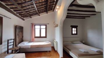 4 slaapkamers, reisbedje, gratis wifi, beddengoed