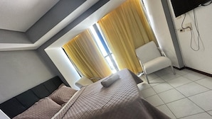 Studio – panorama, 1 dobbeltseng med sovesofa, havutsikt, ved strandkanten