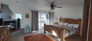 4 bedrooms, iron/ironing board, travel cot, free WiFi