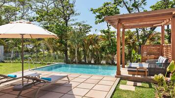 Biệt thự Cao cấp, 4 phòng ngủ, quang cảnh hồ bơi | Quang cảnh từ phòng