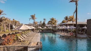 2 outdoor pools, pool umbrellas, pool loungers