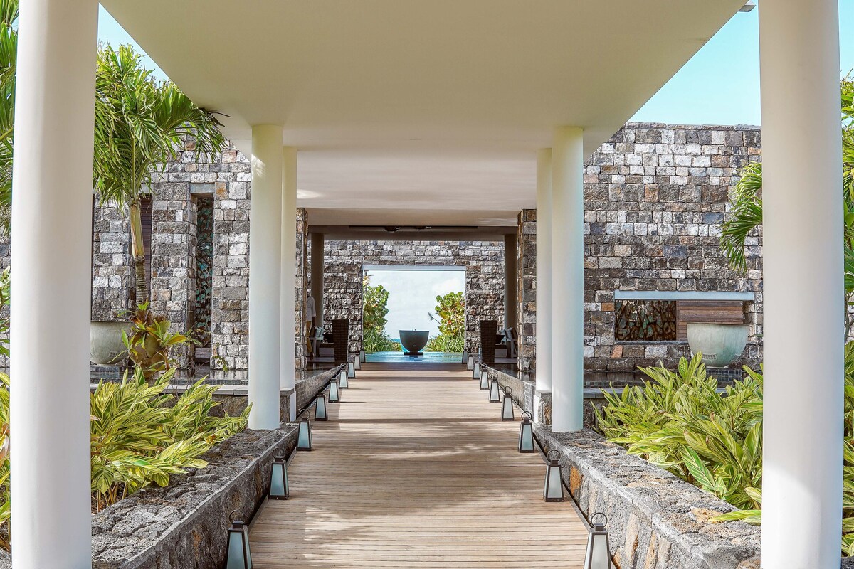 Top 10 Beach Hotels in Africa Located Within 30 Minutes of an International Airport