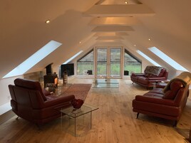 Smart TV 40 polegadas com canais via satélite, TV, Netflix