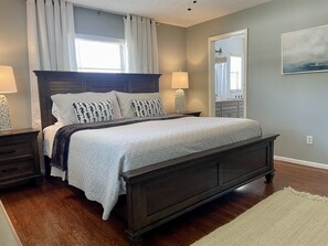 3 chambres, fer et planche à repasser, Wi-Fi gratuit, draps fournis