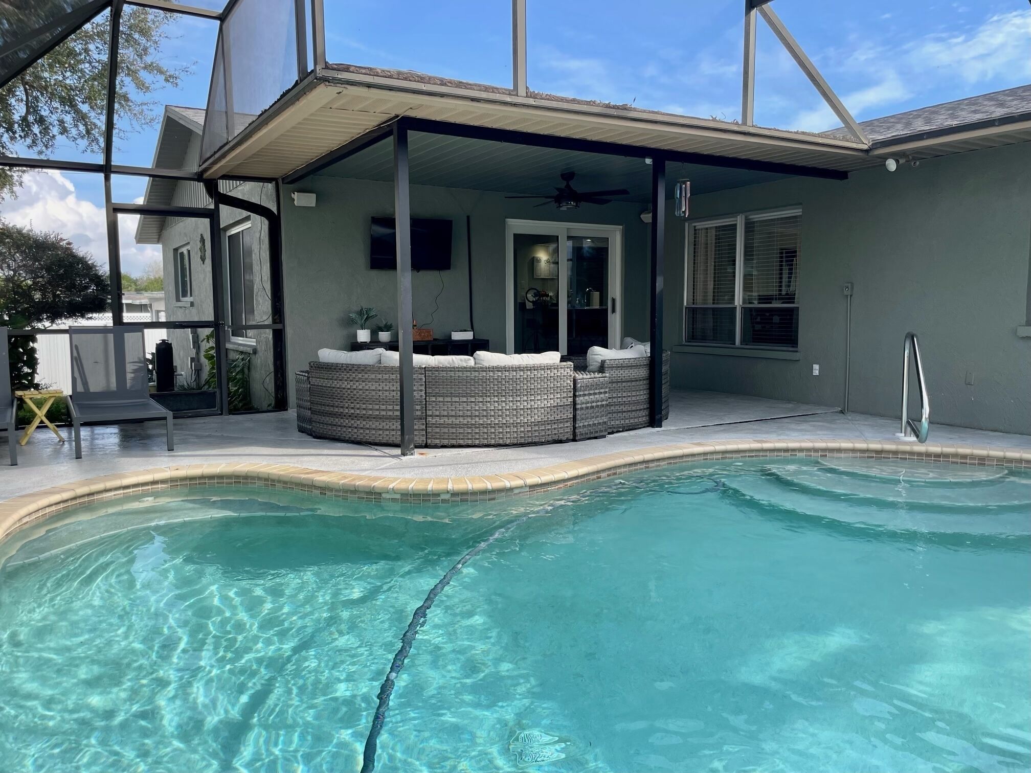 Piscine extérieure, piscine chauffée