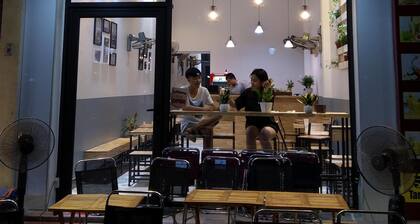 Heart of walking street, wonderful river view, awesome place to stay!