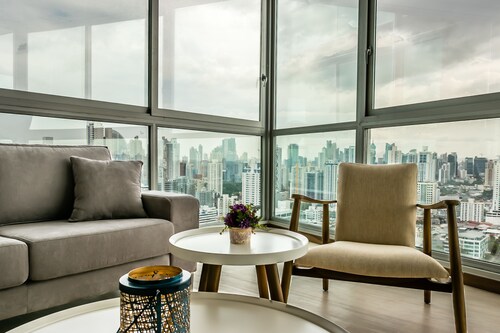 Homey Charming Ocean View