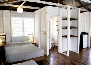 独立别墅, 2 张双人床, 简易厨房 | 客房内保险箱、免费 WiFi、床单