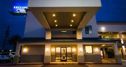 Palace Inn Blue Federal Road