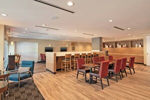 Free daily continental breakfast  - TownePlace Suites by Marriott Austin South (Austin)