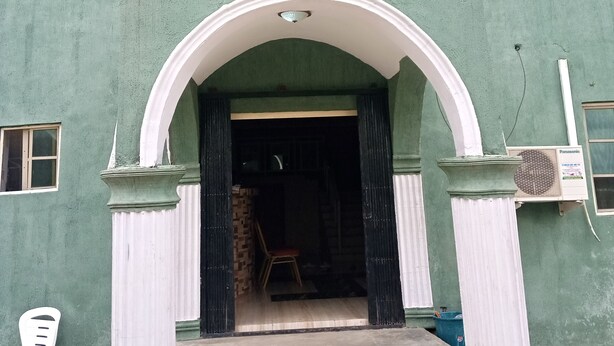 Property entrance - Elite hotel (Ibadan)