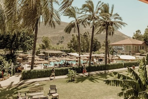 Seasonal outdoor pool - Solaya Kineret (Migdal)