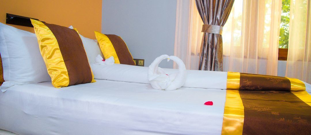 Deluxe Suite | In-room safe, free WiFi, bed sheets