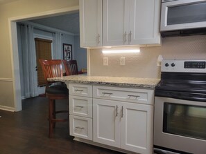 Fridge, microwave, oven, stovetop - 1 BR Condo - Location,  Location, Location!  Easy Walk to Campus & Stadium! (Athens)
