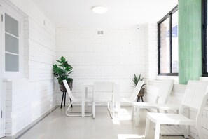 Balcony - Horse and Jockey Hotel Homebush (Homebush)