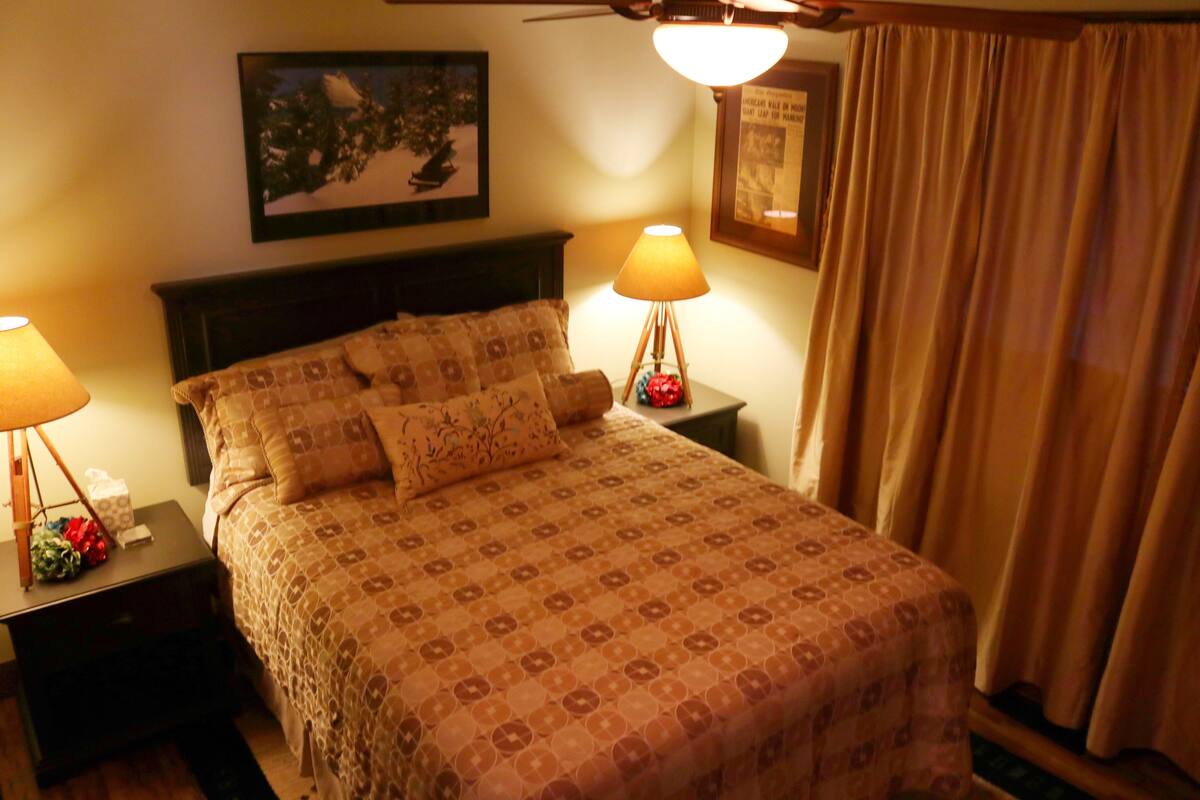 Egyptian cotton sheets, premium bedding, pillow-top beds
