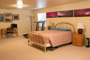 1 bedroom, desk, iron/ironing board, free WiFi