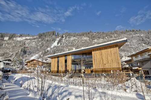 luxurious apartment in the immediate vicinity of the valley station 