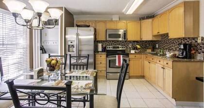 Casa de huéspedes cerca de todo 2B1B acceso 24/7