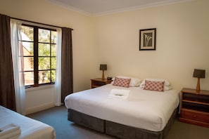 1 bedroom, iron/ironing board, bed sheets, wheelchair access