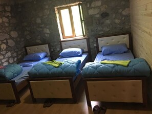 Free WiFi, bed sheets