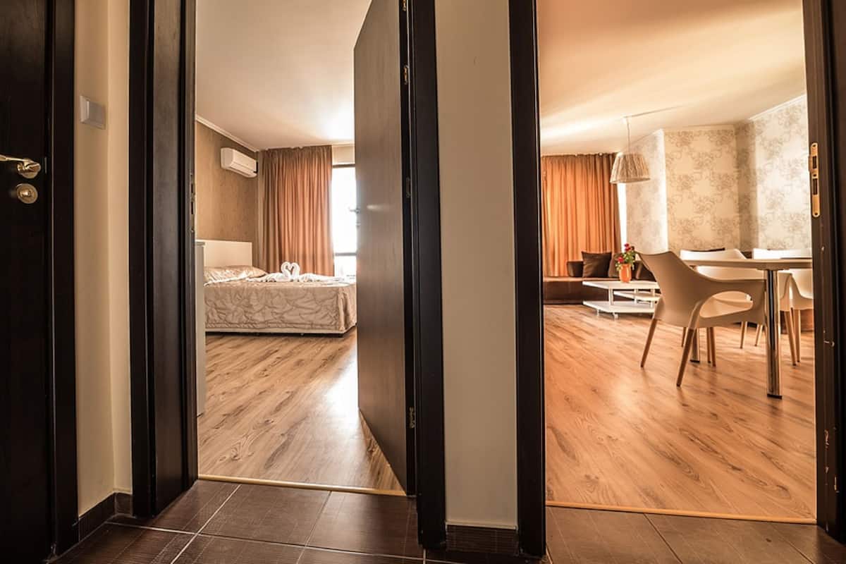 Exclusive Apartment, Sea View | Bed sheets