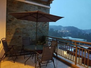 Condo (for 6 Pax) | Terrasse/patio