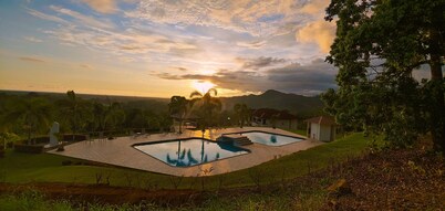 Ocean View 3rd Floor Condo - 1B/1B, Private, Gated Community