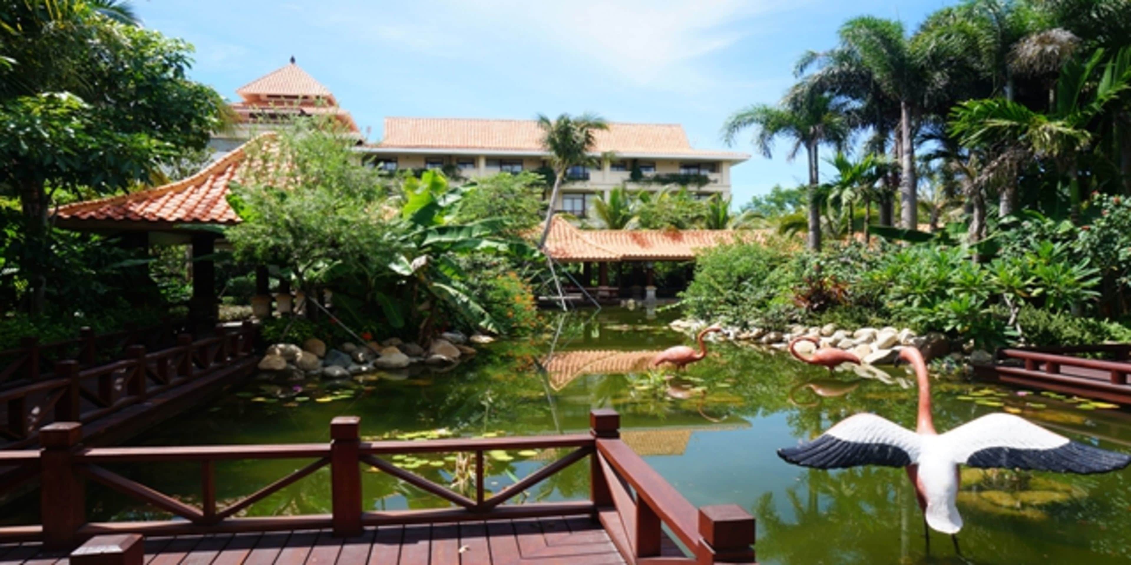 المنشأة من الداخل