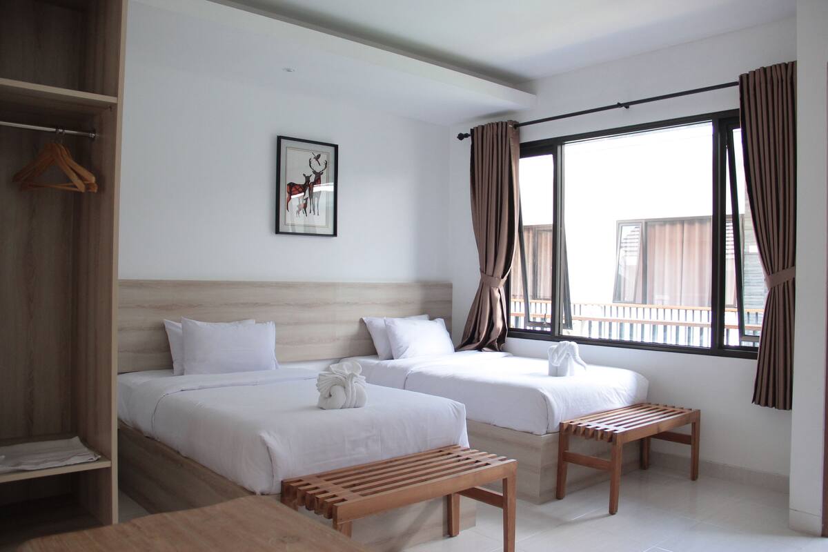 Basic Twin Room