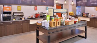 莱克维尔明尼亚波里斯欢朋酒店