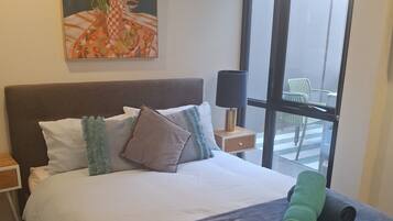 2 camere, una scrivania, ferro/asse da stiro, Wi-Fi gratuito