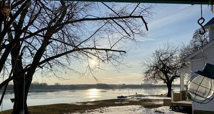 Casa histórica frente al río con una vista increíble