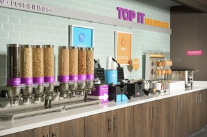 Desayuno para llevar gratuito y diario