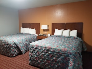 Room, 2 Queen Beds, Smoking