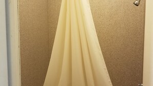 Room, 2 Queen Beds, Smoking | Bathroom shower - Economy Inn (Pratt)