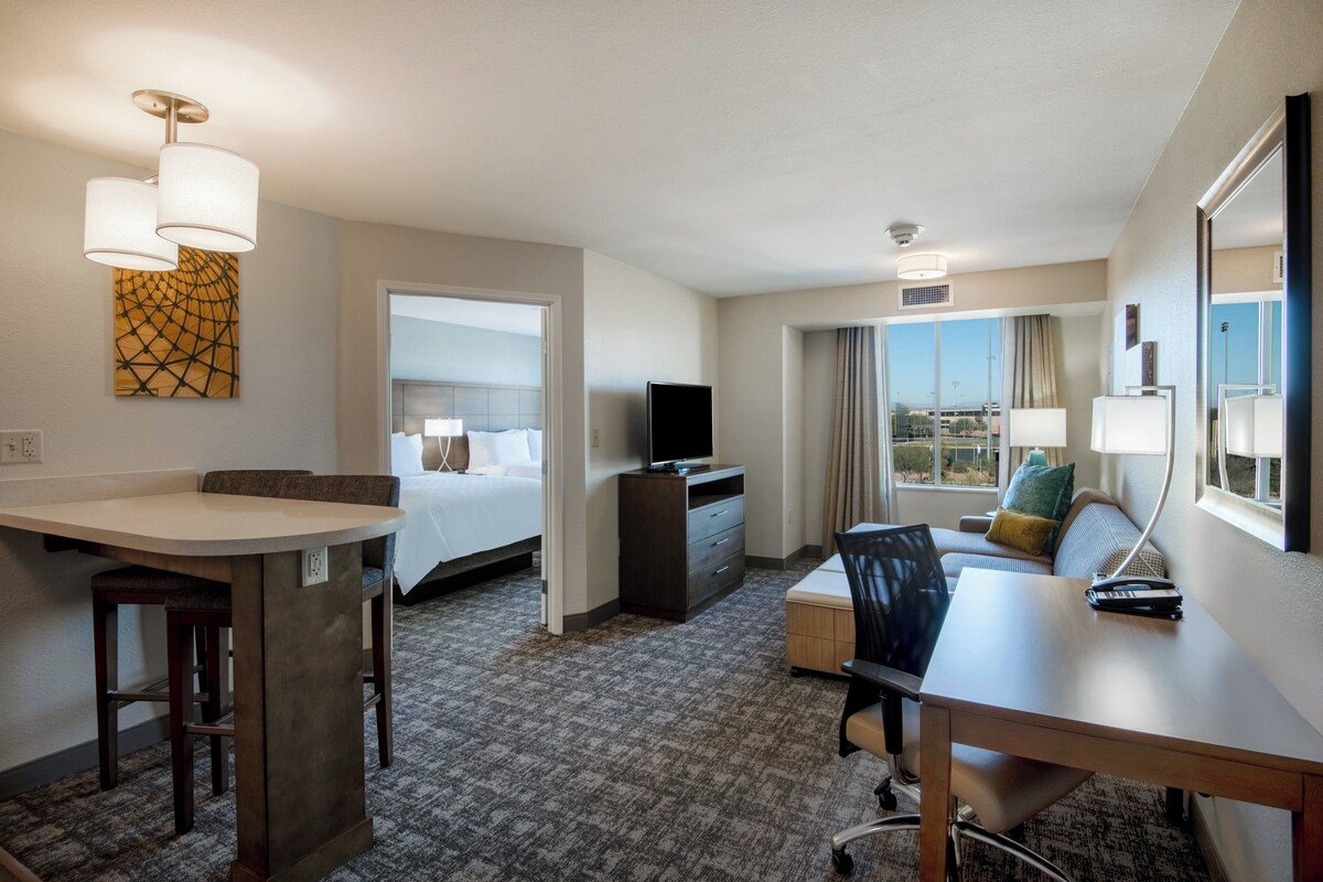 Suite, 1 Bedroom, Kitchen | Room amenity