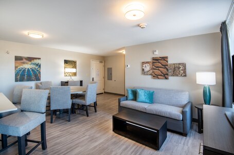 Staybridge Suites Scottsdale Talking Stick, an IHG Hotel - Image 43