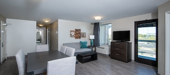 Staybridge Suites Scottsdale - Talking Stick by IHG